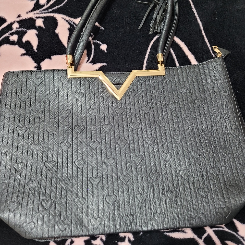 Grossi handbag never used to big for me.